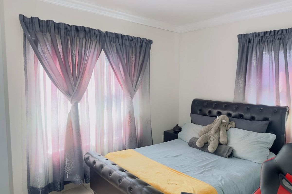 3-Bedroom Family Home for Sale at Thatchfield - Photo 2