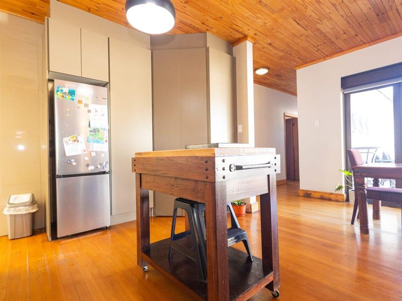 Spacious three-bedroom family home to rent in Parow Fairfield Estate - Photo 9