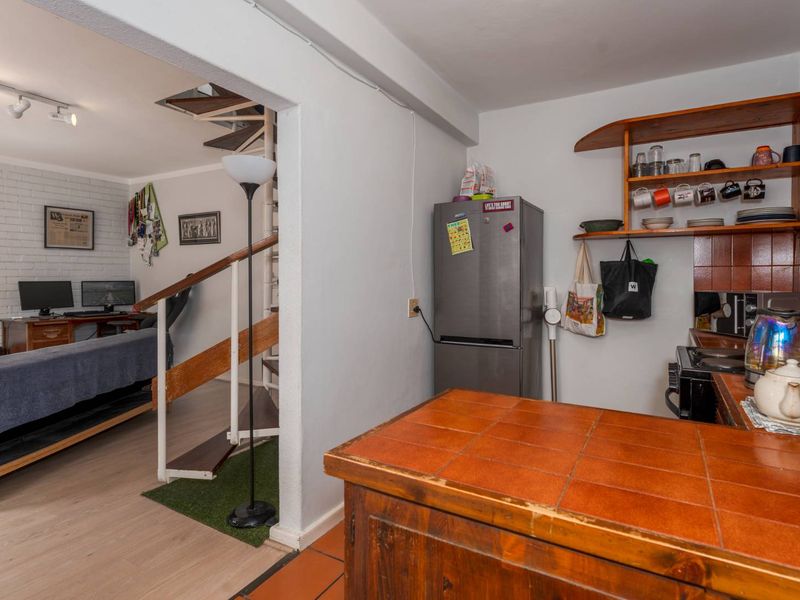 Pretty as a picture and neat as a pin, this brand new release is going to be your win! - Photo 6