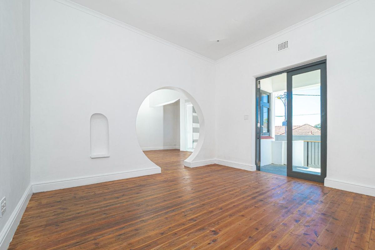 Charm and grace with lots of space. - Photo 4