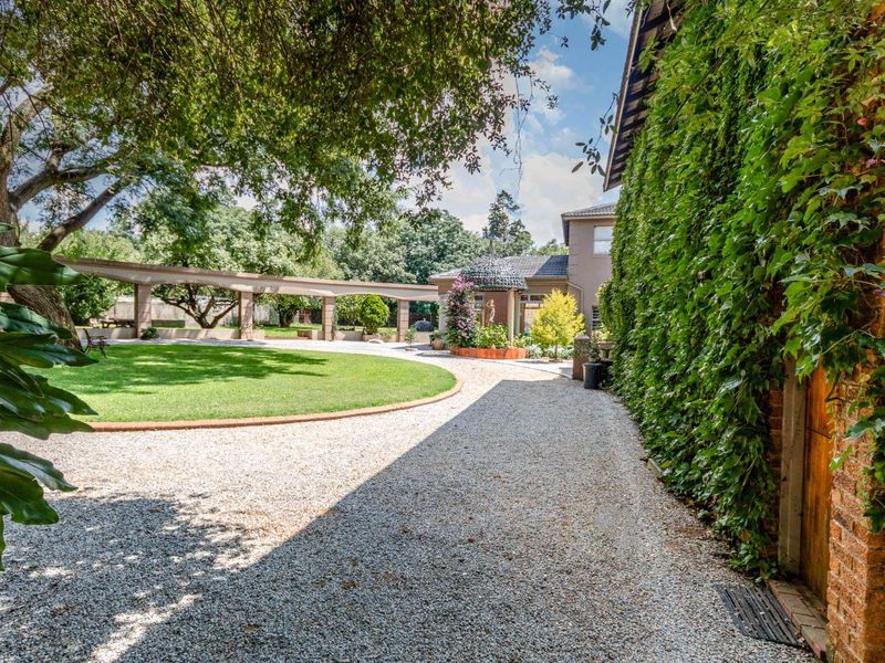 EXCLUSIVE PROPERTY FOR SALE IN BENONI SMALL FARMS - Photo 6