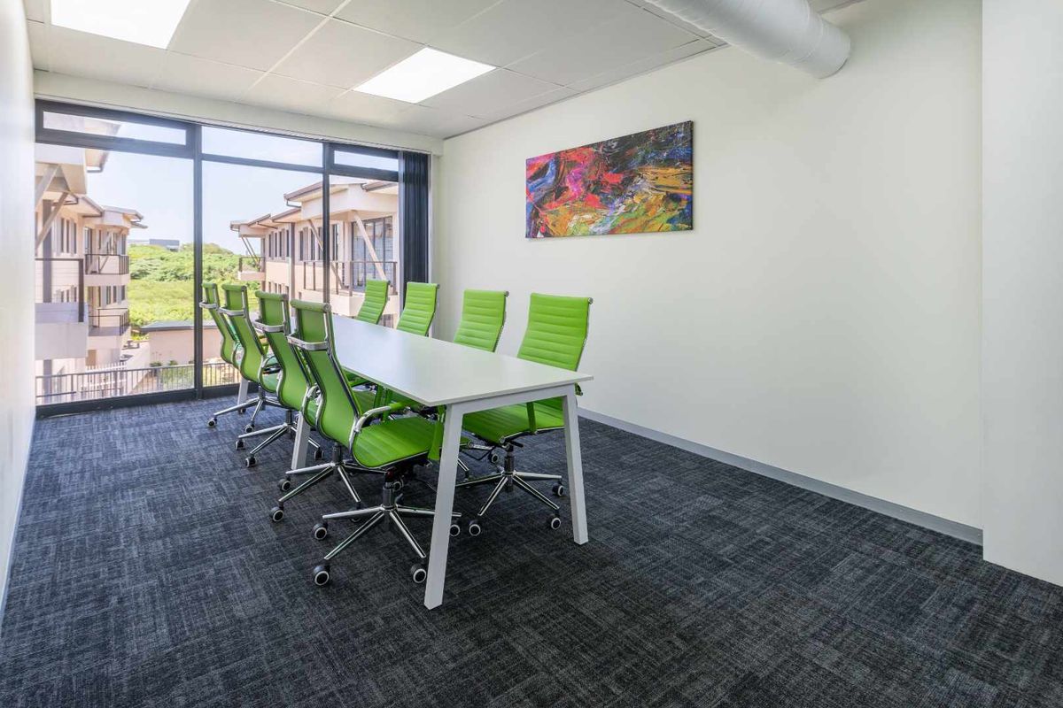 Book open plan office space for businesses of all sizes in Regus Ingenuity Park. - Photo 5