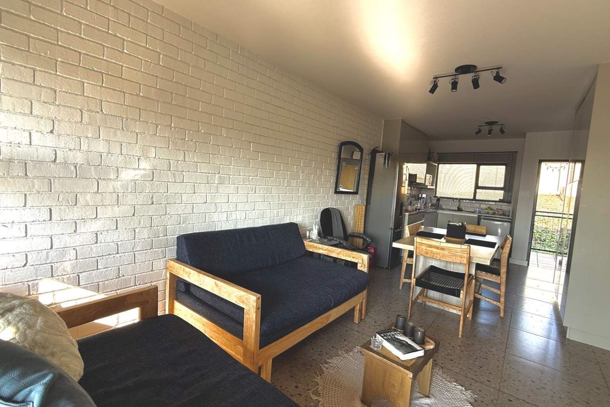 Modern 2-Bedroom Apartment – Ideal Starter Home or Investment Opportunity in Athlone, Pietermaritzburg - Photo 3