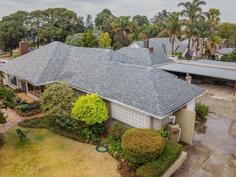 Business Opportunity or Huge Home in Florida Park - Photo 2