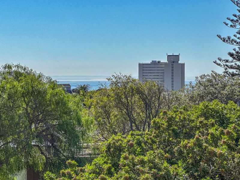 Serious Seller! A Rare Find! THREE Beds plus Garage and Parking close to Beach! - Photo 2