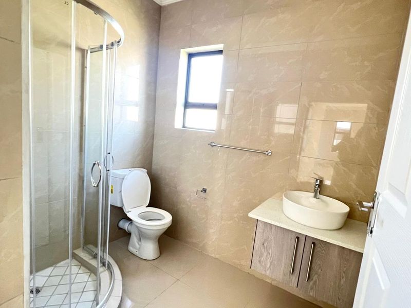 4-Bedroom Duet House for Sale in Zambezi Manor Lifestyle Estate - Photo 9