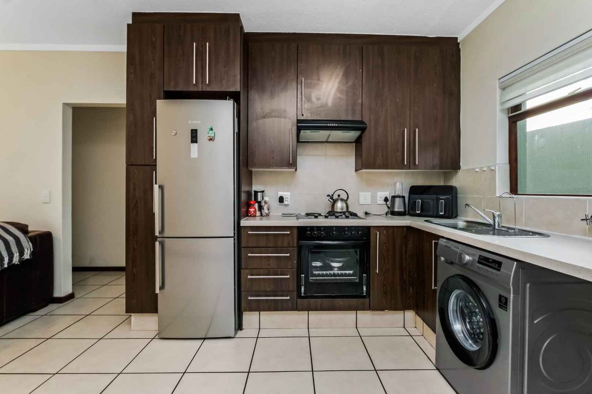 Charming 2-Bedroom 1 Bath Garden Apartment for Sale - Photo 5