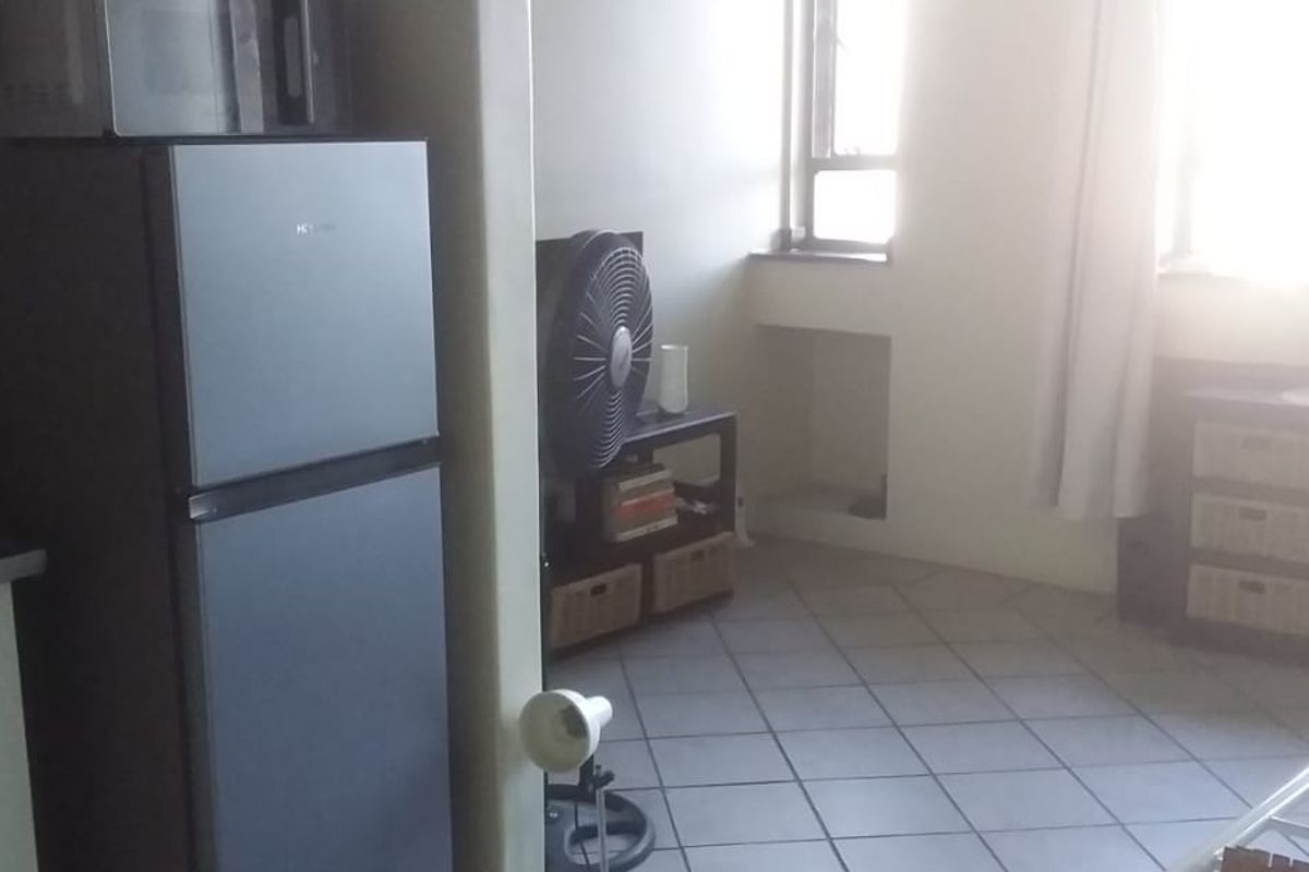 Charming Bachelor Apartment in the Heart of Durban - Photo 5