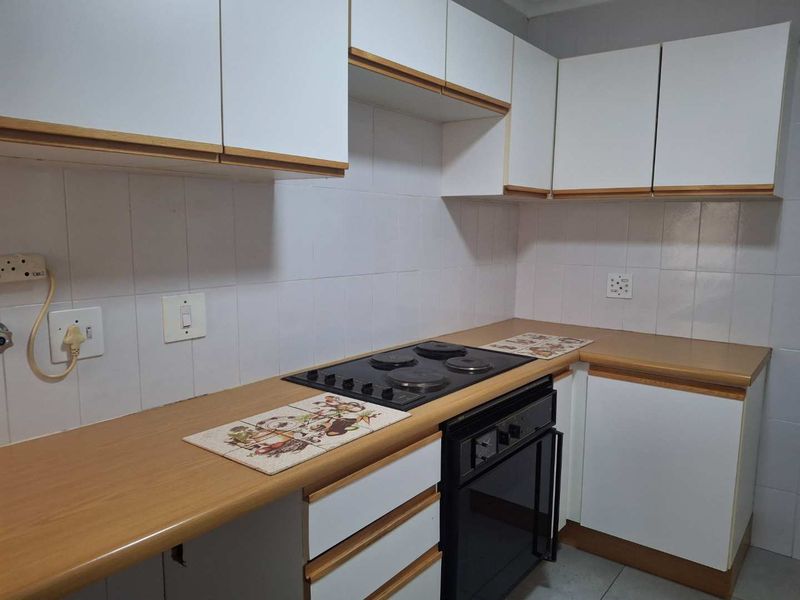 A BEAUTIFUL TWO BEDROOM SIMPLEX - Photo 9