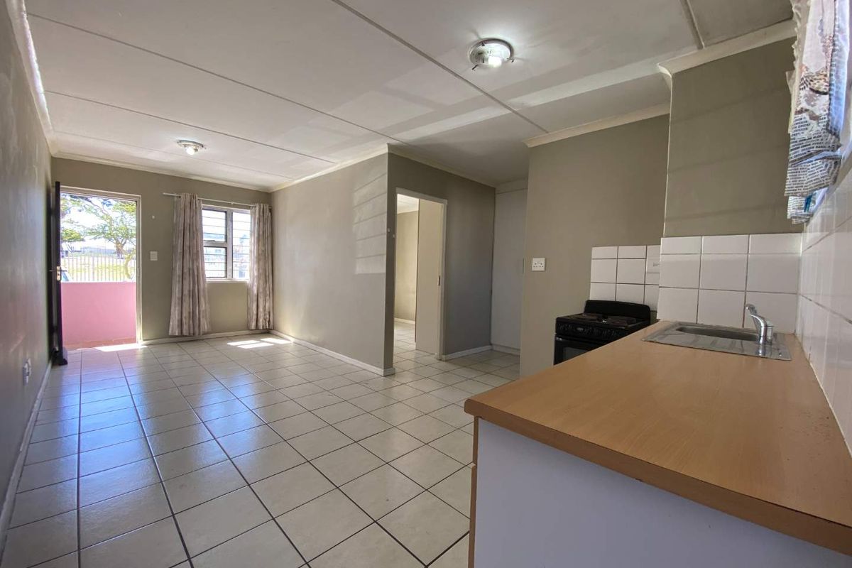 Charming Ground Floor One Bedroom Apartment in Mountain View Villas - Photo 4