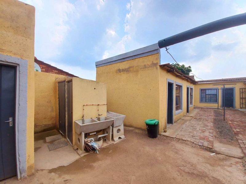 Two Bedrooms RDP house with Nine outside rooms for sale - Photo 10