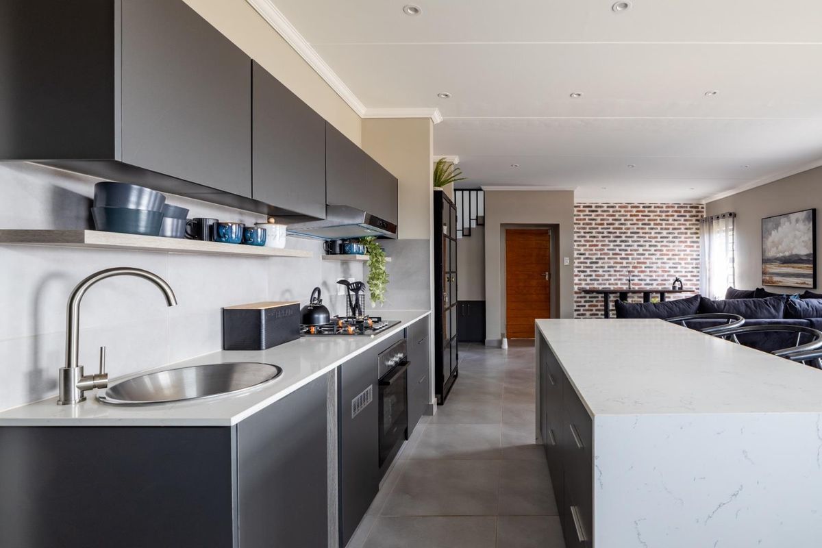4 Bedroom House at Lion Pride Lifestyle Estate - Photo 2