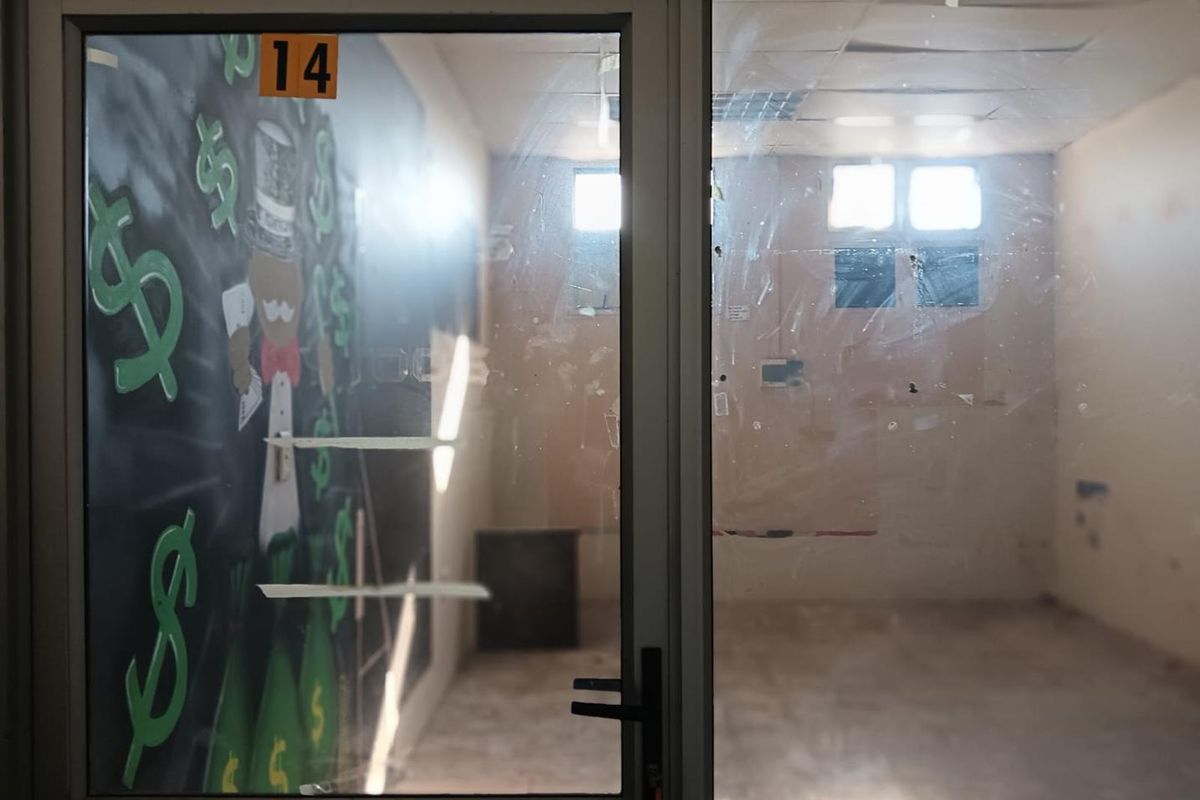 Prime First-Floor Space Opposite Phoenix Plaza – High Foot Traffic! - Photo 4