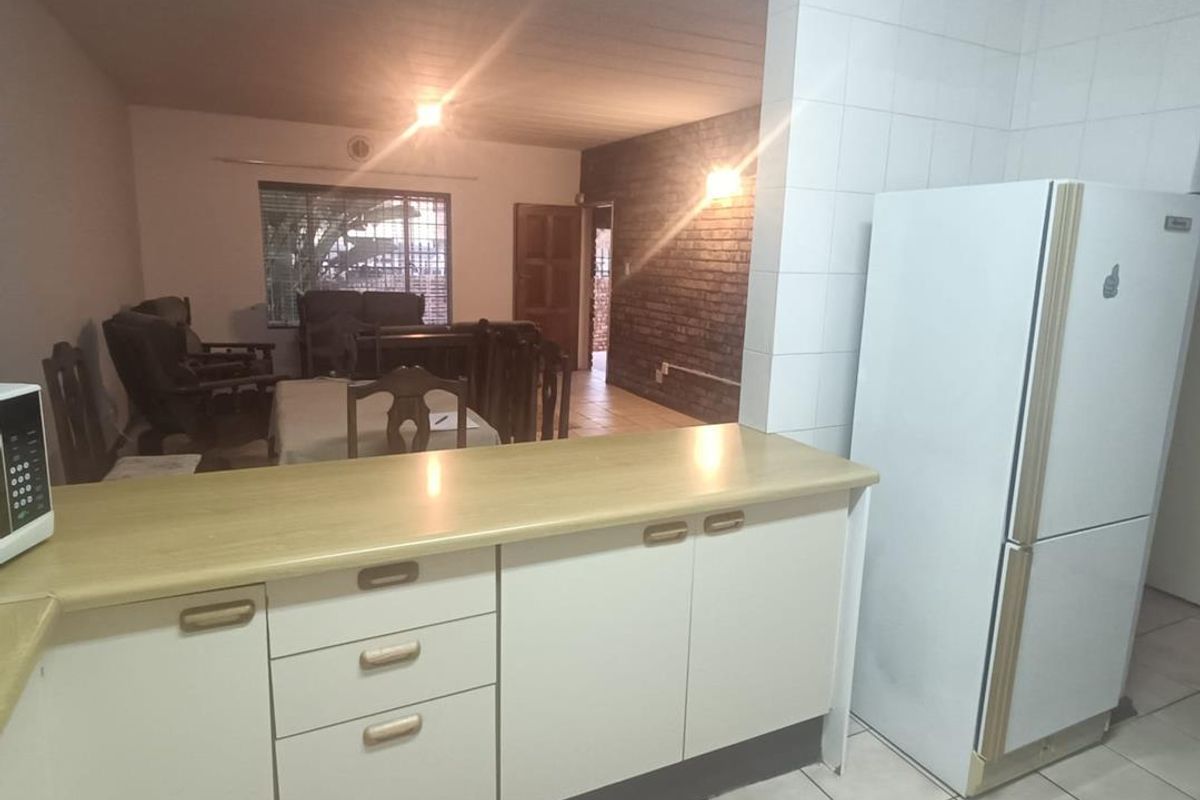 Spacious Ground Floor Unit For Sale in Zwartkops X 7 - Photo 5