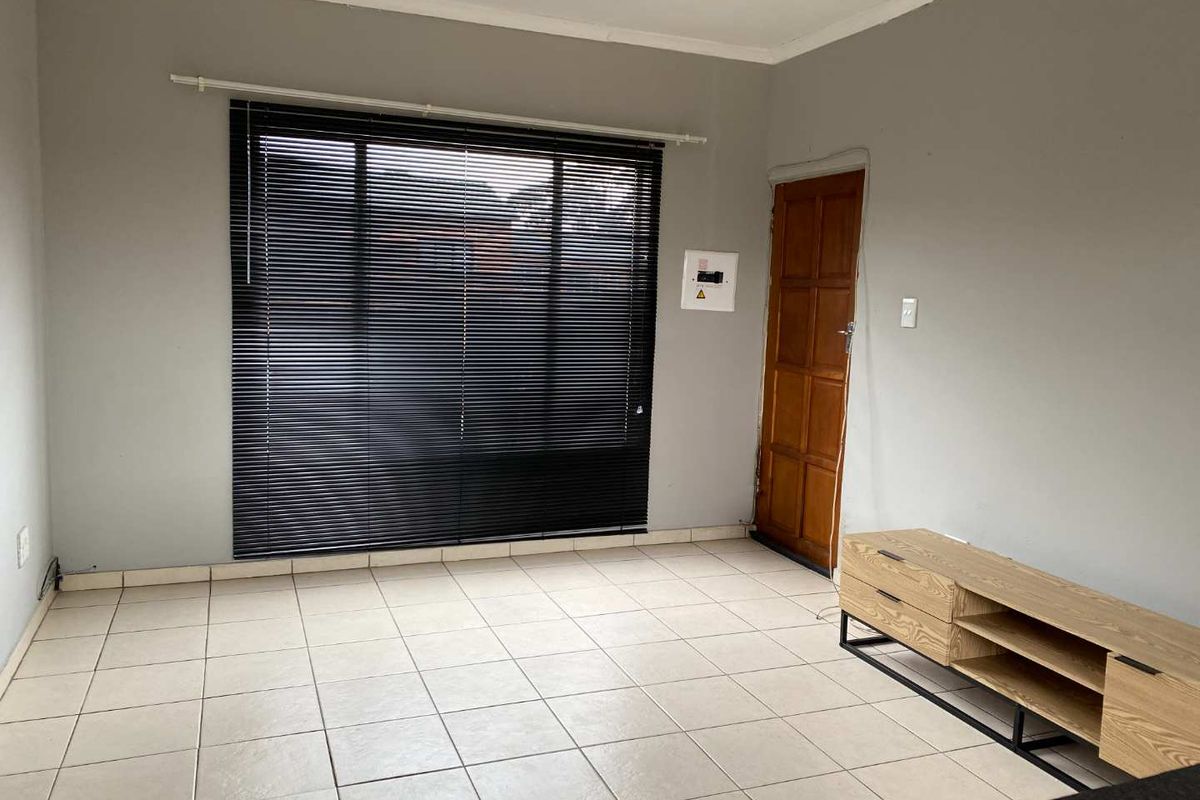 Unbeatable Location!! - Photo 2