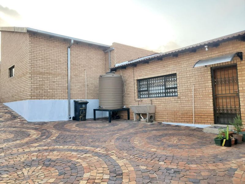 An investment for family life - Photo 10