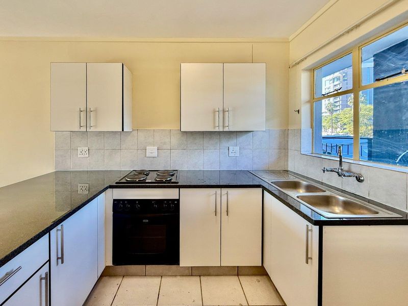 Modern 2-Bedroom Apartment in Menlyn Place | Prime Location & Investor Appeal - Photo 6
