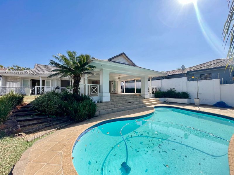 Hendra Estates - Where Luxury Meets Convenience Exquisite 3 Bedroom house for Sale!! - Photo 2