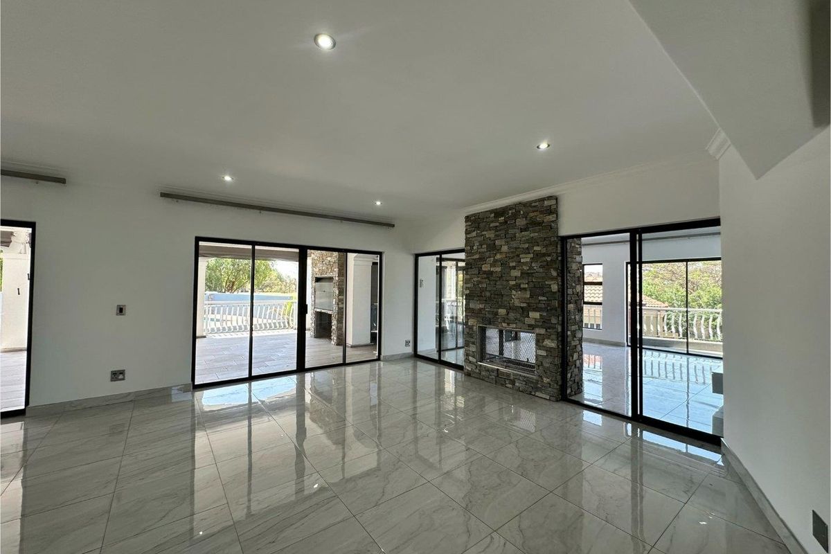 Elegant 5-Bedroom Family Home with Pool, Solar & Staff Accommodation - Photo 4
