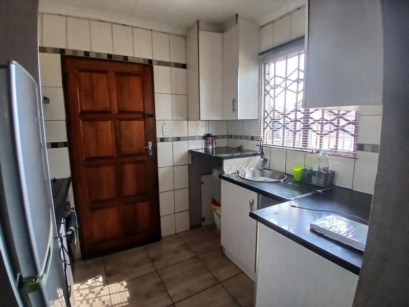 Soshanguve vv 2 Bedroom House for sale - Photo 2