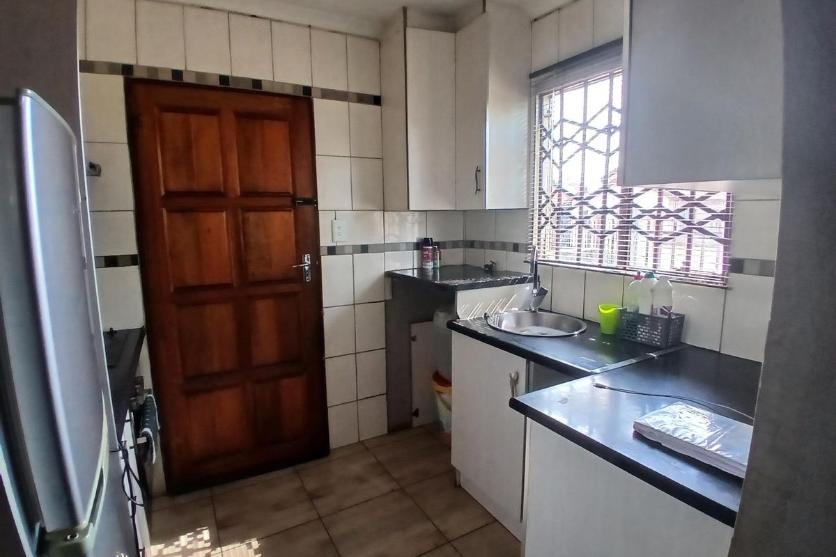 Soshanguve vv 2 Bedroom House for sale - Photo 2