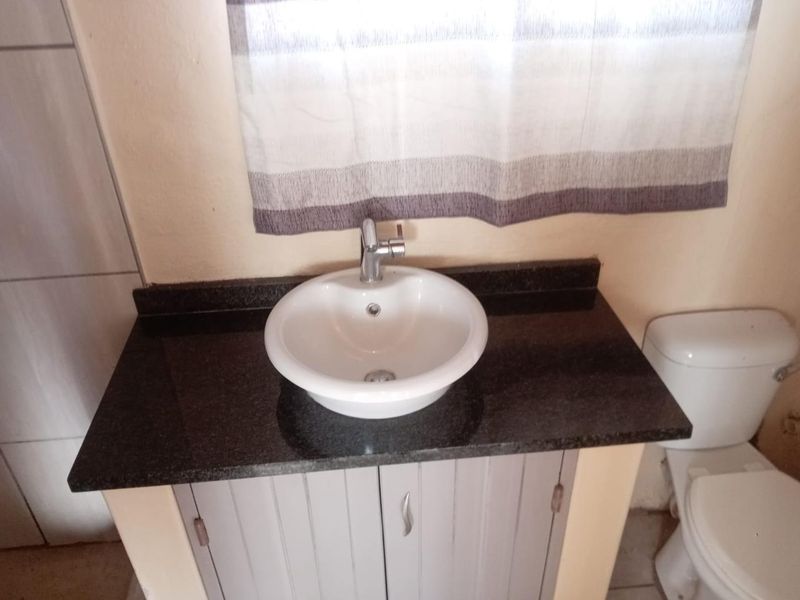 BACHELOR FLAT AVAILABLE IMMEDIATELY - Photo 8