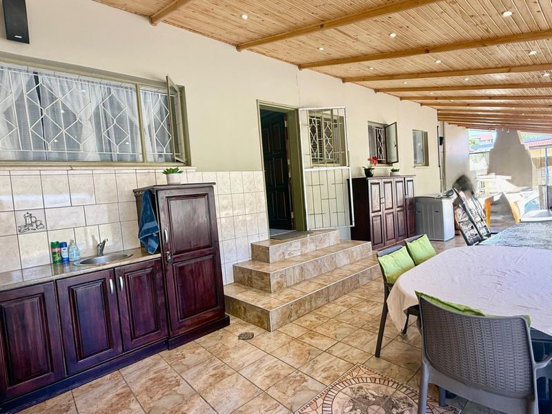 OLYMPIA - SOUGHT AFTER NEIGHBOURHOOD  - NS4 430 000 - SOLE MANDATE - Photo 3