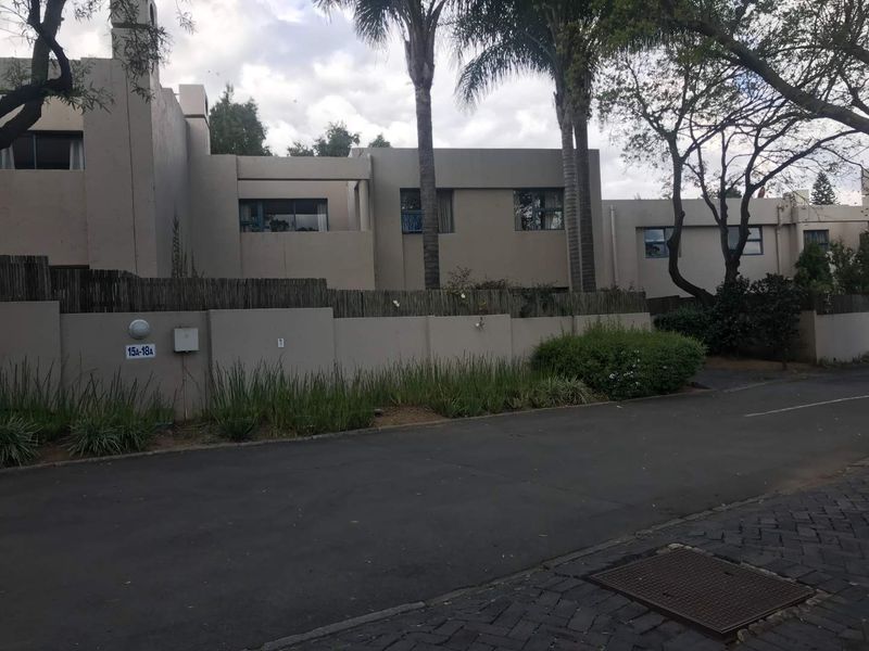 2 Bed Townhouse in Parkmore - Photo 8