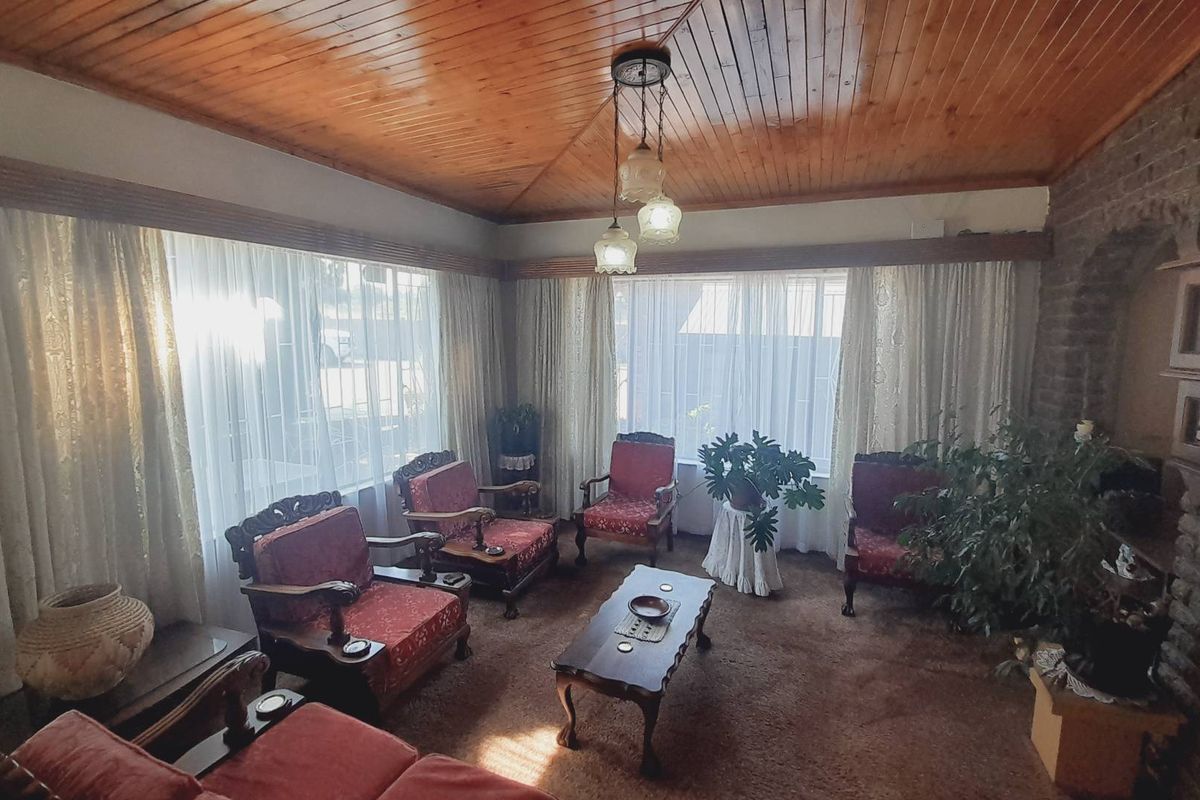 "Explore 9.5 Hectares with Majestic Magalies Views!" - Photo 4