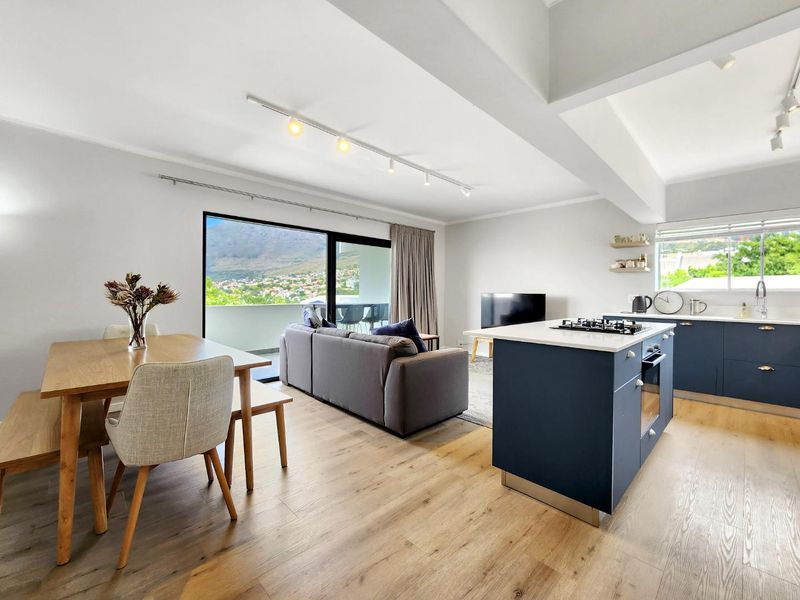 Top-Floor Gem in Upper Gardens with Stunning Table Mountain Views - Photo 4