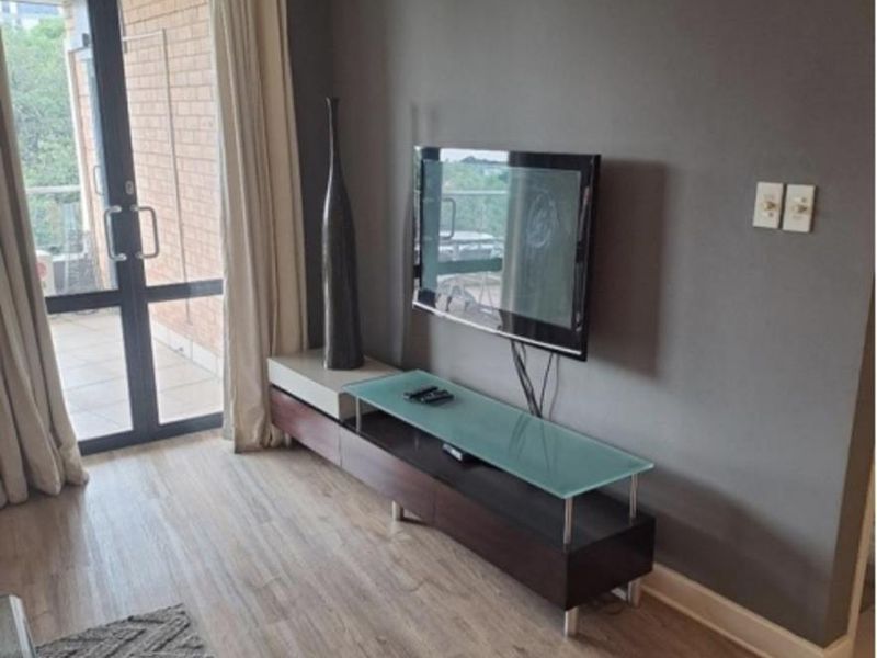 A BEAUTIFULLY FURNISHED TWO BEDROOM APARTMENT - Photo 7