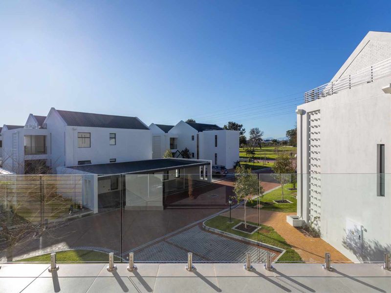 City living in the Winelands - Photo 8