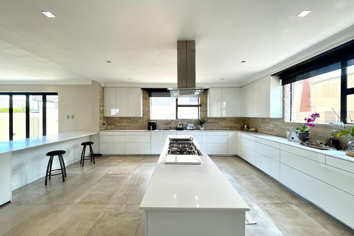 Stunning Open Plan Five Bedroom Home For Sale In Waterfall Country Estate - Photo 5