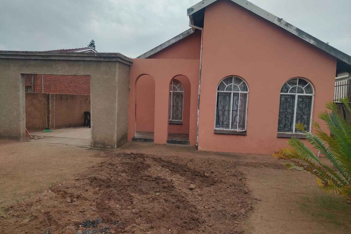 2 bedrooms house for sale in Mabopane M - Photo 3