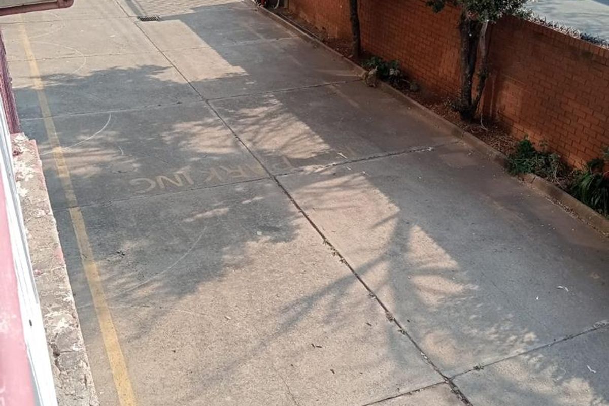 Neat property - Photo 5