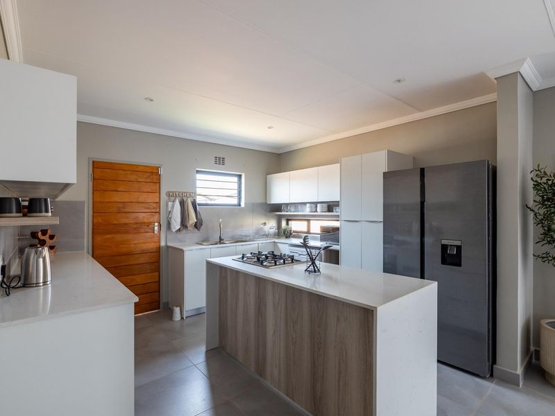 3 Bedroom House at Lion Pride Lifestyle Estate - Photo 4