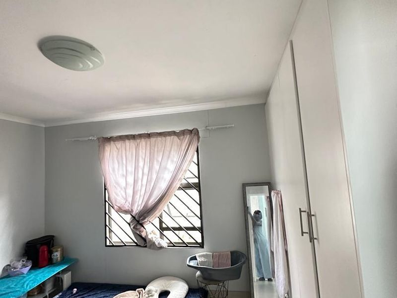 3 bedroom House for Sale - Photo 2