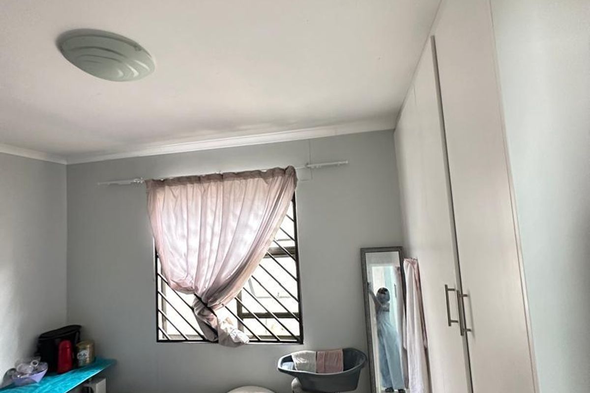 3 bedroom House for Sale - Photo 2