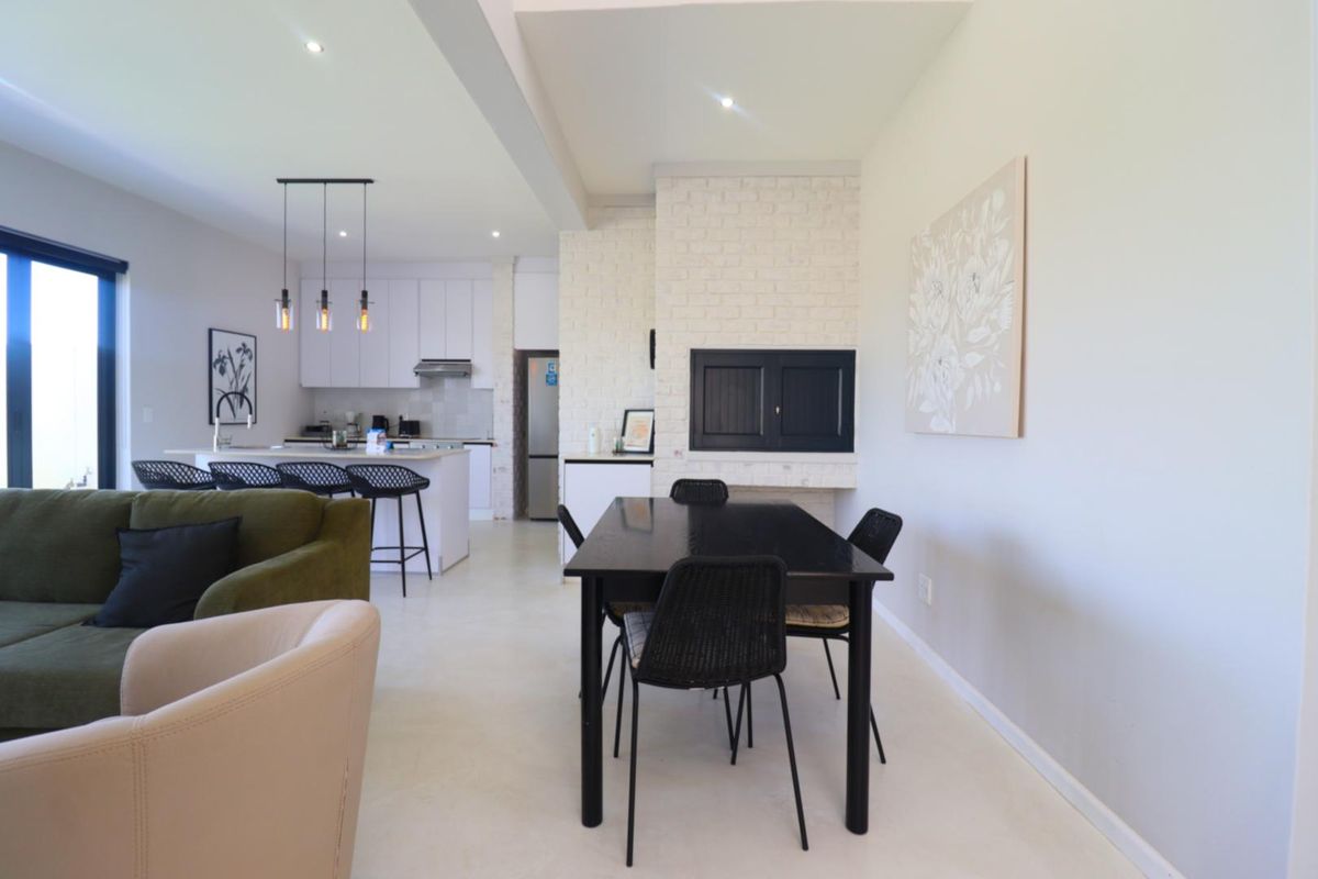 Dune View Luxury 3-Bedroom Townhouse - Perfect Home or Airbnb Investment - Photo 3