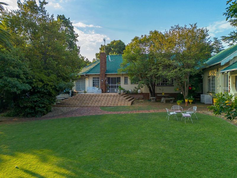 Prime Multi-Dwelling Estate: Invest & Earn! - Photo 7