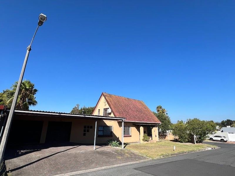 4 Bedroom House For Sale In Morgenster, Brackenfell - Photo 3