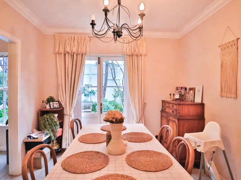 Stylish and Spacious 3-Bedroom Home in Prime Kenilworth Upper - Photo 9