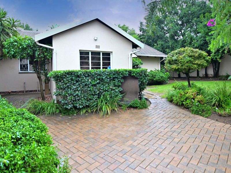 Beautiful Three Bedroom Family Home in Excellent Estate - Photo 5