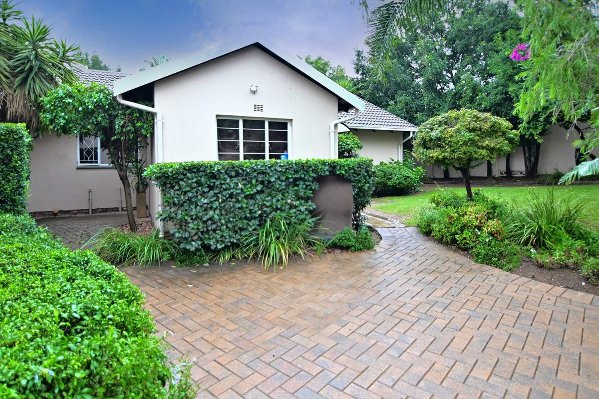 Beautiful Three Bedroom Family Home in Excellent Estate - Photo 5