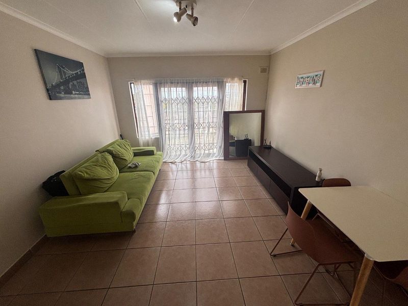 2 Bedroom Unit up for Rent - Photo 3