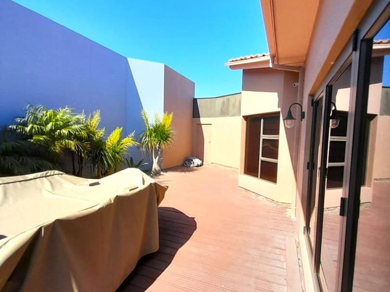 A STYLISH HOUSE WITH FLAT PERFECTLY SITUATED!! - Photo 6