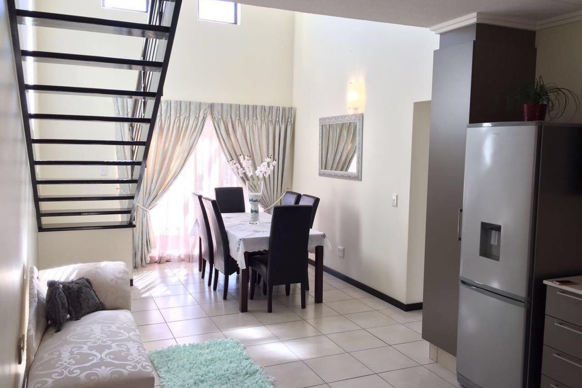 Spacious 2 Bed, 1 Bath Loft Apartment – Craigavon - Photo 2