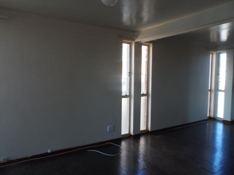 A BACHELOR FLAT TO RENT IN ARCADIA - Photo 8