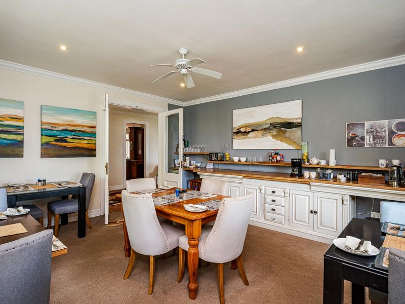 EXCEPTIONAL KLOOF COLONIAL HOME WITH ESTABLISHED GUEST HOUSE OPPORTUNITY - Photo 4