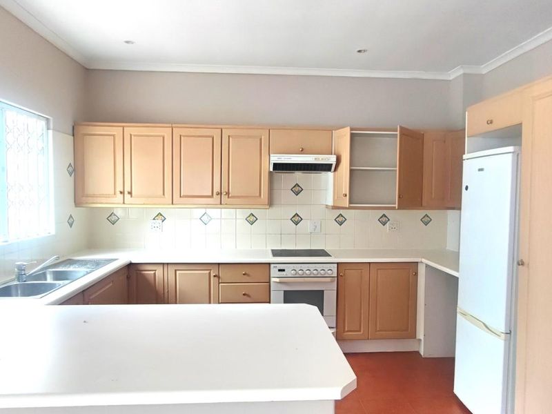 2 bed cottage style home in Wynberg - Photo 6